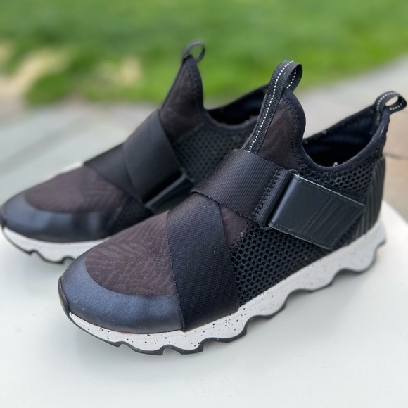 Sorel Kinetic Sneakers Womens Size 7.5 Sea Salt Black - Picture 1 of 8